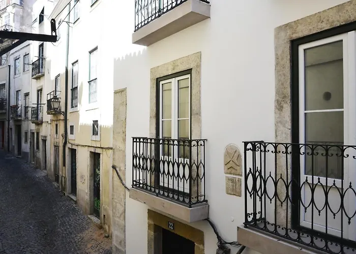 Casa Ginja - Checkinhome Appartement Lissabon